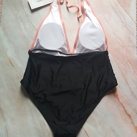 π Pink & Black Colorblock One Piece - Picture 5 of 8
